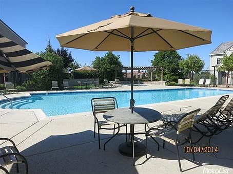 4th image of 77 Chambord Way