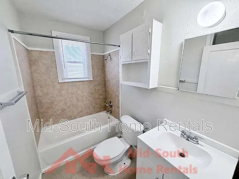1417 Rayner St — Photo 7