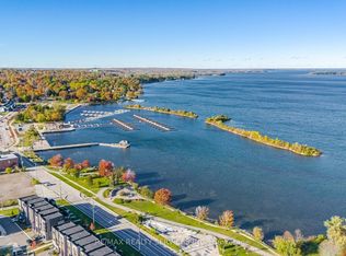 140 Cedar Island Rd #212, Orillia, ON L3V 1T1