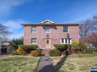 158 Grand Ave, Leonia, NJ 07605