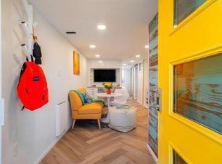 3848 37th Ave SW #B, Seattle, WA 98126