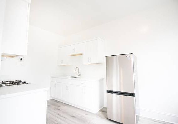 2nd image of 665 Eddy St #51