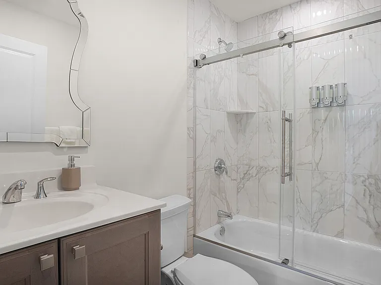 9 Greenway Ct — Photo 19