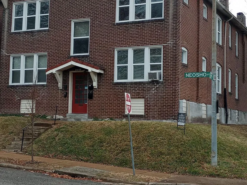 3664 Neosho St