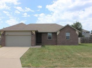 3801 N 29th St, Ozark, MO 65721