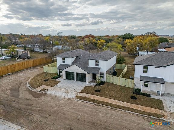 2nd image of 807 White Meadow Ln