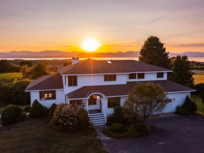 304 Natures Way, Charlotte, VT, 05445