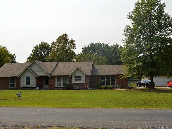 3rd image of 10736 E Aspen Dr