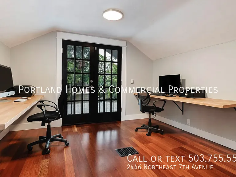 2446 NE 7th Ave — Photo 11