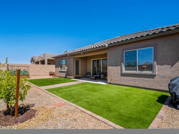 10825 N Stonebridge Dr, Tucson, AZ 85742