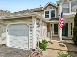12 Pin Oak Ct, Cranberry Township, PA 16066
