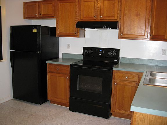 5th image of 304 Rainwood Ct