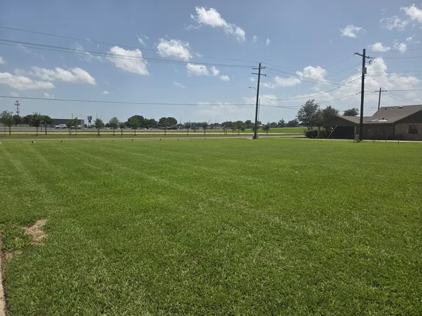 General Marshall Dr, Lake Charles, LA 70601