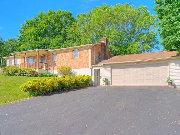 3rd image of 5643 Rolling Hills Dr