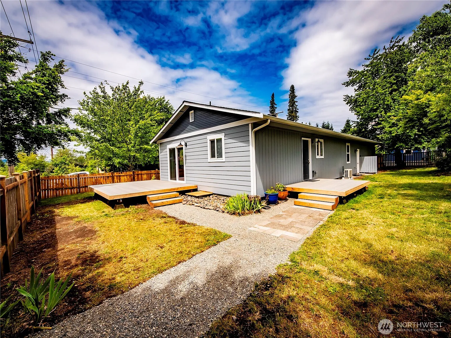 1804 SE 10th Avenue photo 1