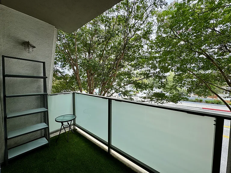 160 S Hudson Ave #211 — Photo 16