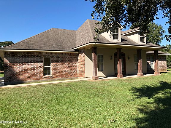 3rd image of 1008 Deanna Ln