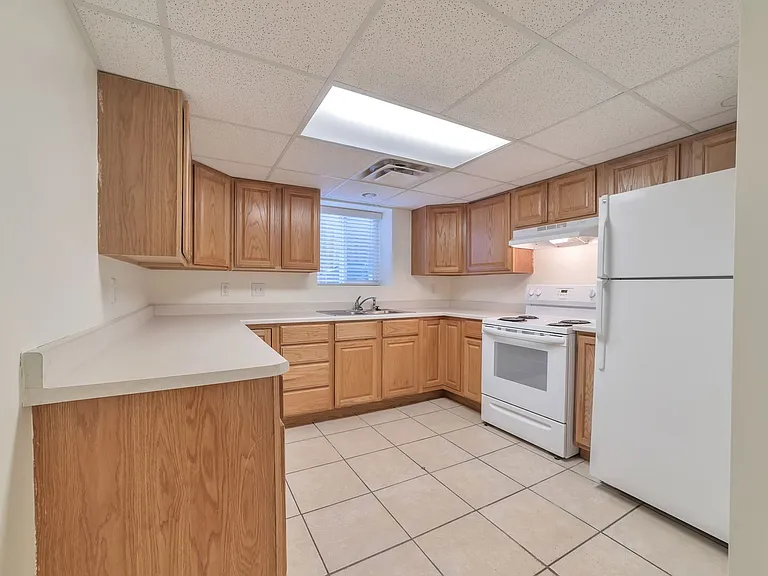 166 N 600 W — Photo 10