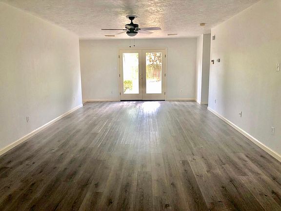 2nd image of 6903 Creek Village Dr