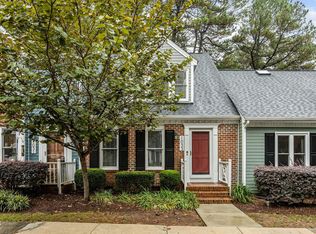 1033 Oak Lake Ct, Raleigh, NC 27606