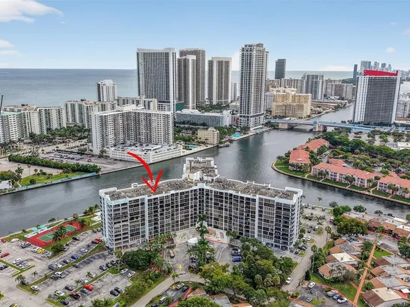 200 Leslie Dr APT 707, Hallandale, FL 33009
