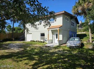 934 N Halifax Ave, Daytona Beach, FL 32118