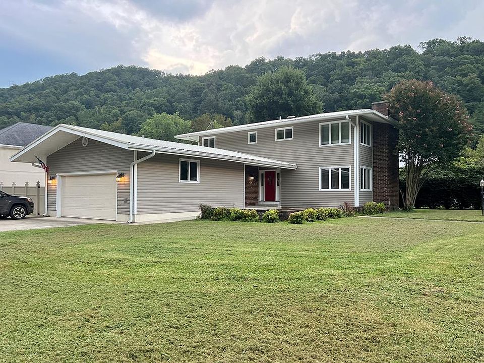 1st image of 73 S Circle Dr