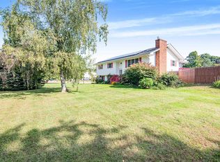 16 Don Mar Ter, Colchester, VT 05446