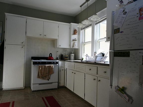 4th image of 50 Valley Ave NW