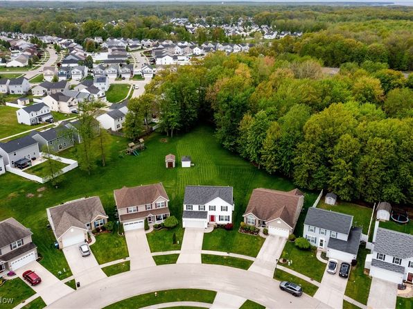 3868 Parkside Cir W, Lorain, OH 44053
