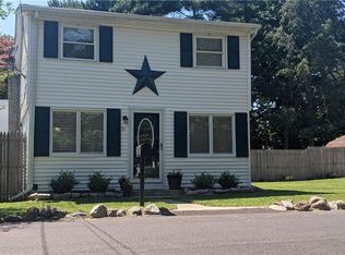 55 Abbott Ave, Warwick, RI 02886