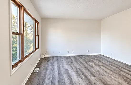 2 bed, 1.0 bath, 850 sqft, $1,400 — Photo 2