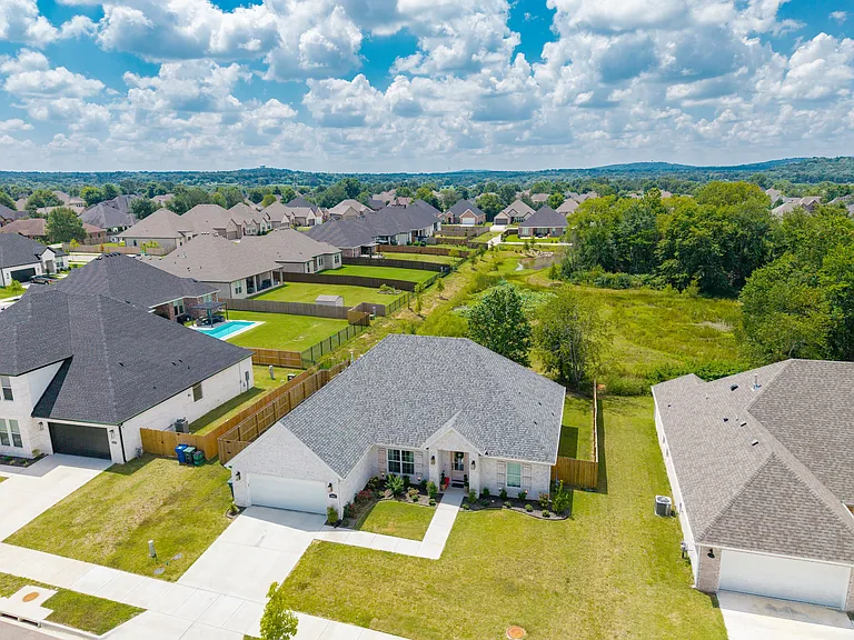 3503 E Lexus Dr — Photo 1