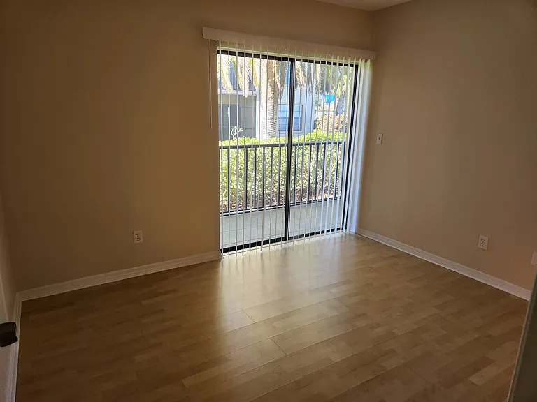 12491 McGregor Blvd #4 — Photo 8