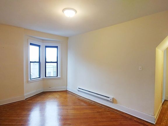 4th image of 820 President St APT 3B