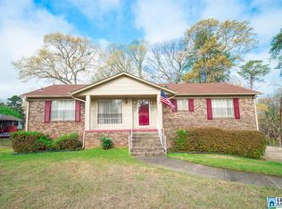 1130 3rd Terrace Cir, Pleasant Grove, AL 35127