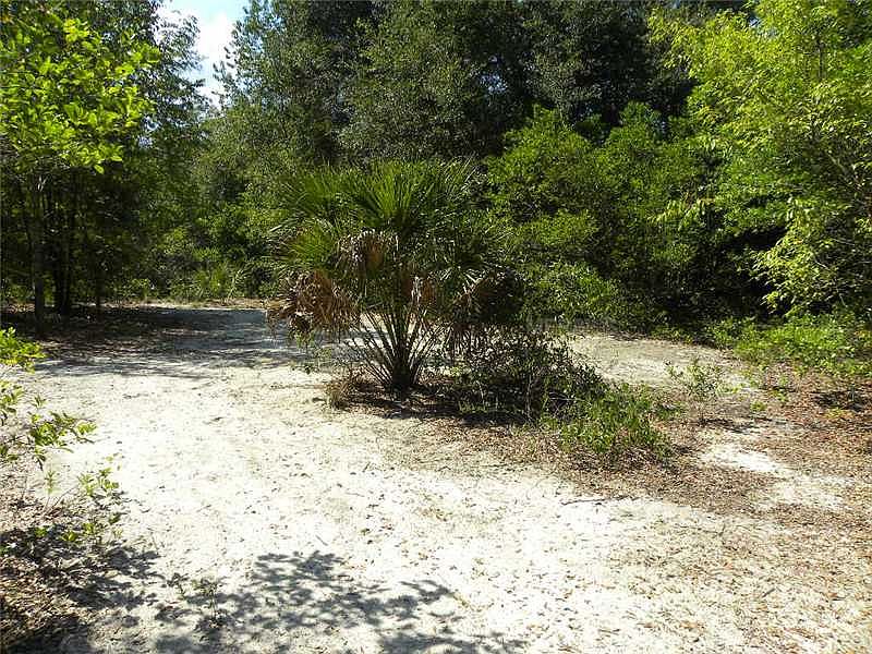 2nd image of 4116 Round Lake Rd