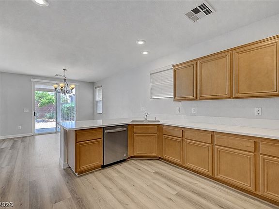 5th image of 6544 Cape Petrel St