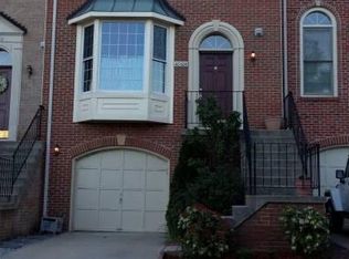 46804 Rabbitrun Ter, Sterling, VA 20164