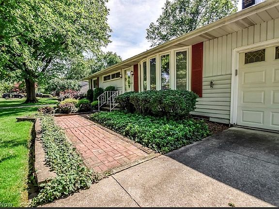 3rd image of 6680 Glenella Dr