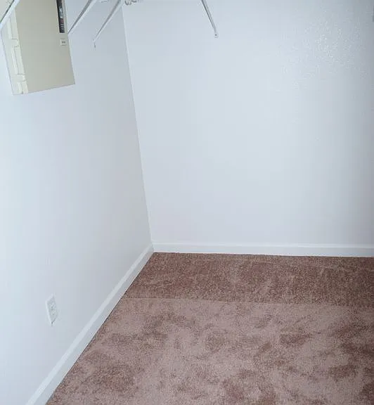 467 E Legacy Dr — Photo 17