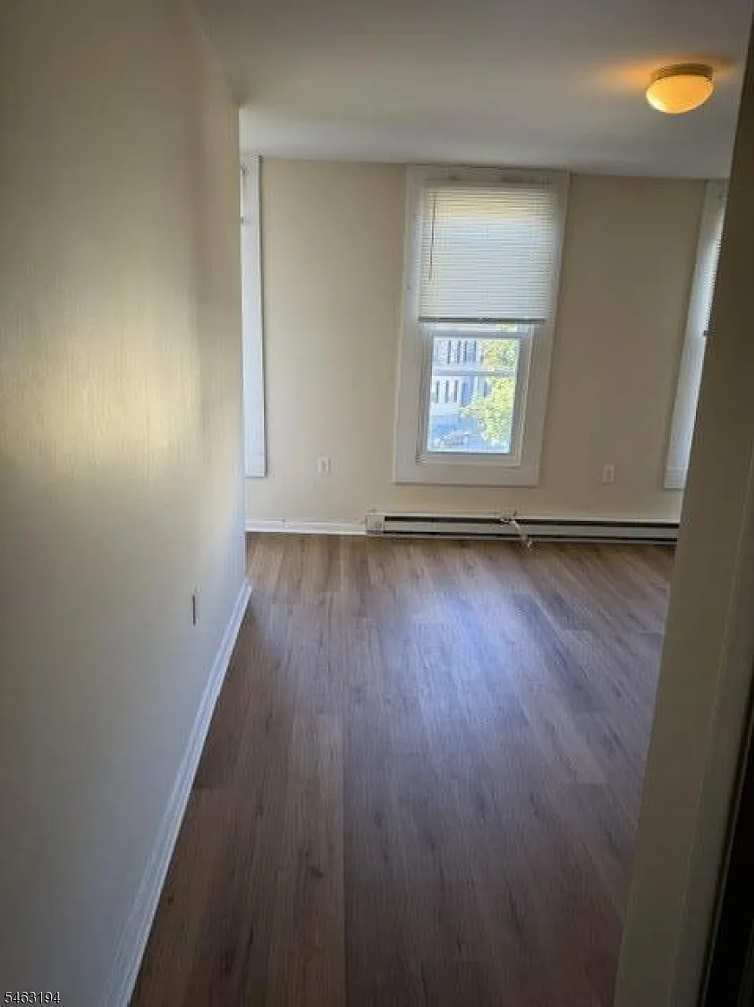1 bed, 1.0 bath, $1,495 — Photo 4