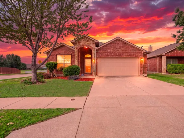 10901 Hawks Landing Rd, Haslet, TX 76052