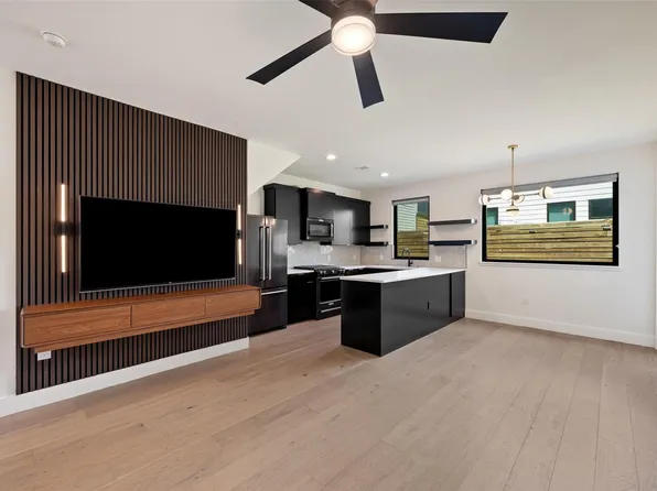 2311 E 8th St #2, Austin, TX 78702