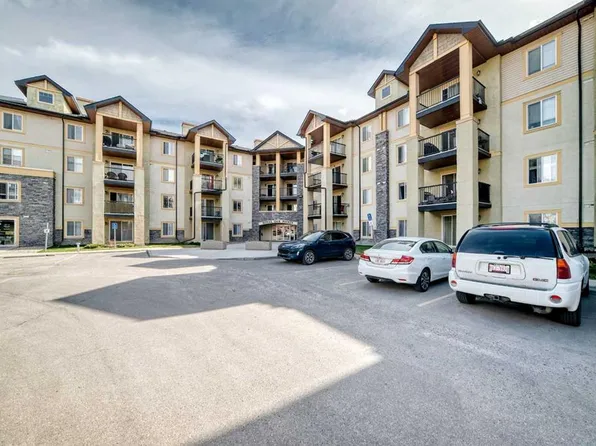8810 NE Royal Birch Blvd NW #1207, Calgary, AB T3G 6A9
