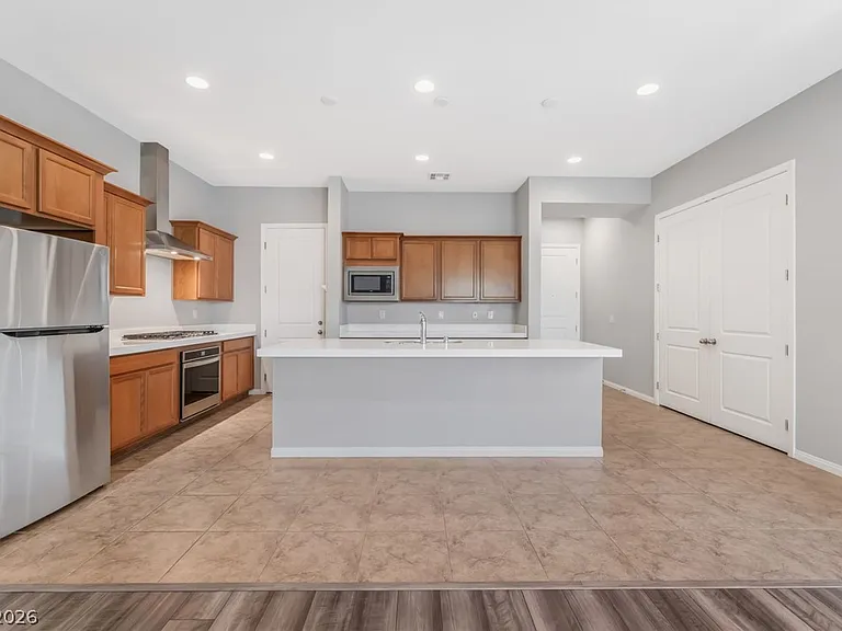 4748 N Calming Garden St — Photo 5