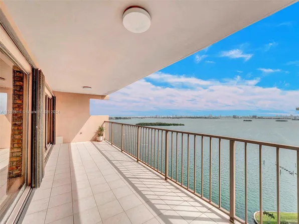 1800 NE 114th St APT 2206, Miami, FL 33181