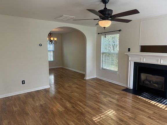 2nd image of 1410 Juniper Hills Ln
