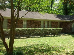 502 Inglewood Dr, Vicksburg, MS 39180
