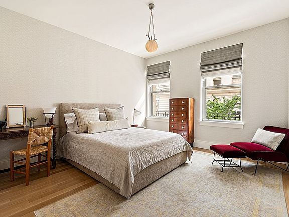 4th image of 378 W End Ave #3E